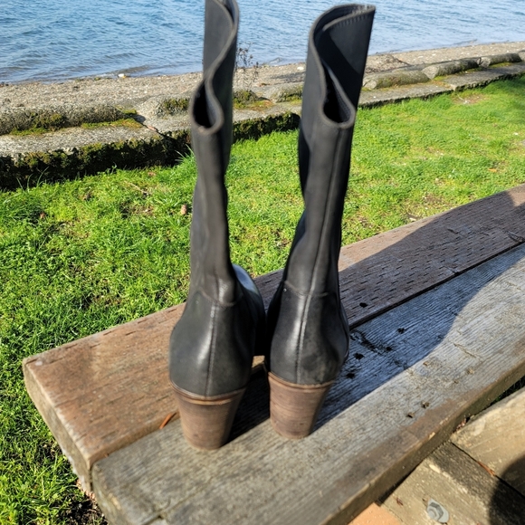 Lucky Brand, Embrleigh Midi Heeled Boot, Black, Size 7.5 - Picture 9 of 10